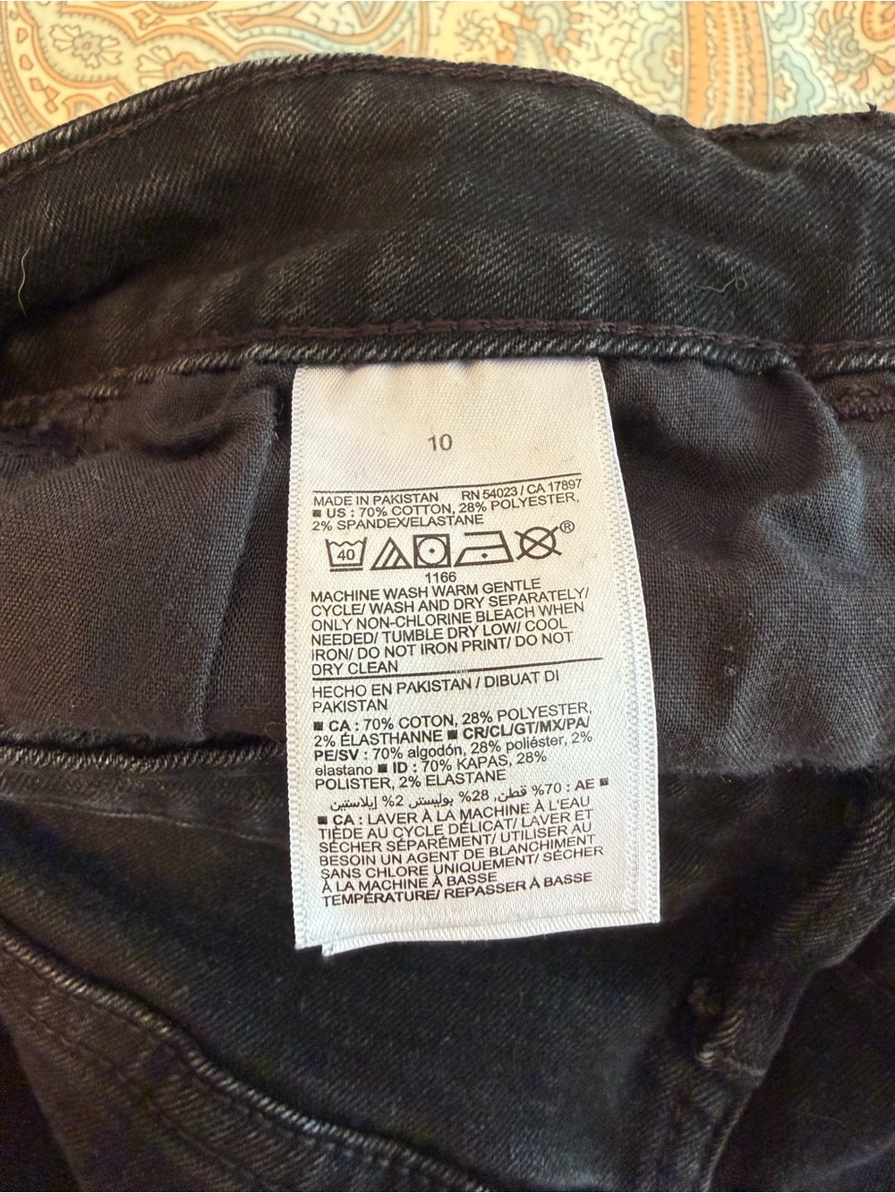 Old Navy Black High-Rise Skinny Jeans - Pop Icon - Picture 5 of 5